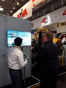 Con Hyva Smart una duplice soluzione per una guida sicura e un fleet management in cave e miniere veicolo industriale veicoli industriali truck telemetria telematica software semirimorchi rimorchi Hyva camion allestimenti Con Hyva Smart una duplice soluzione per una guida sicura e un fleet management in cave e miniere veicolo industriale veicoli industriali truck telemetria telematica software semirimorchi rimorchi Hyva camion allestimenti