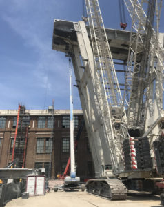 Due piattaforme Genie per un lavoro che fa storia Werent Ponte Morandi piattaforme piattaforma aerea Genie CTE 