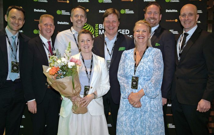Il management team di Steelwrist celebra il sesto riconoscimento consecutivo tra le Best Managed Companies in Svezia