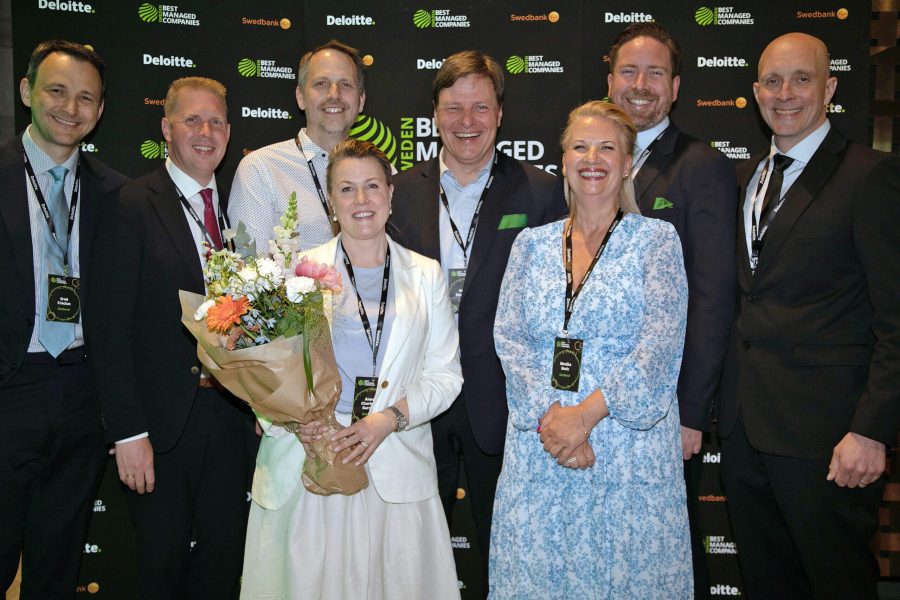 Il management team di Steelwrist celebra il sesto riconoscimento consecutivo tra le Best Managed Companies in Svezia