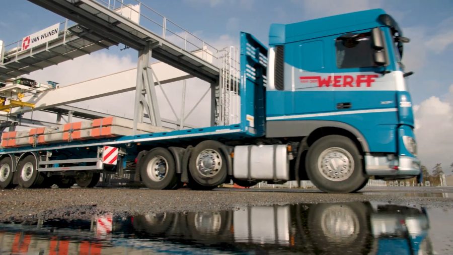Van der Werff Logistics rinnova la sua flotta con 20 nuove piattaforme pesanti Kässbohrer K.SPS H per il trasporto di prefabbricati in calcestruzzo e materiali da costruzione