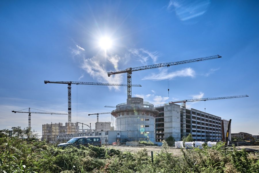 La flotta di gru Liebherr all'avanguardia messa in campo da Niederstätter