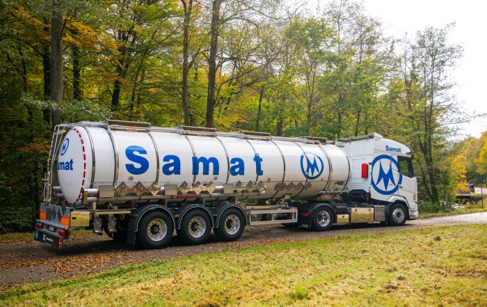 Samat International AB ha ampliato la sua flotta con 5 autocisterne per prodotti chimici Kässbohrer, consolidando la fiducia in questo marchio
