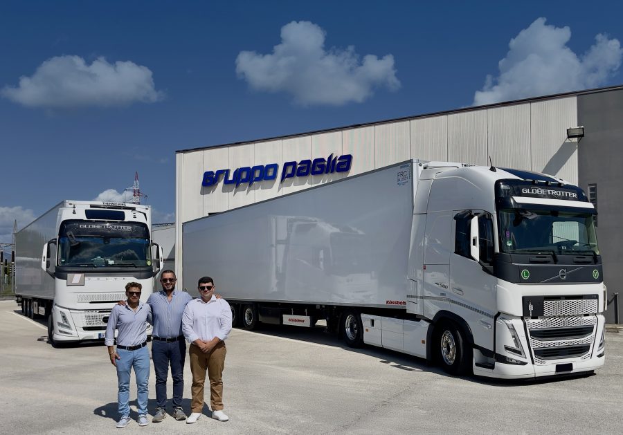 Kässbohrer ha consegnato due furgoni frigoriferi a due piani di nuova generazione a T.T.E. Top Transport Europe Srl - Gruppo Paglia