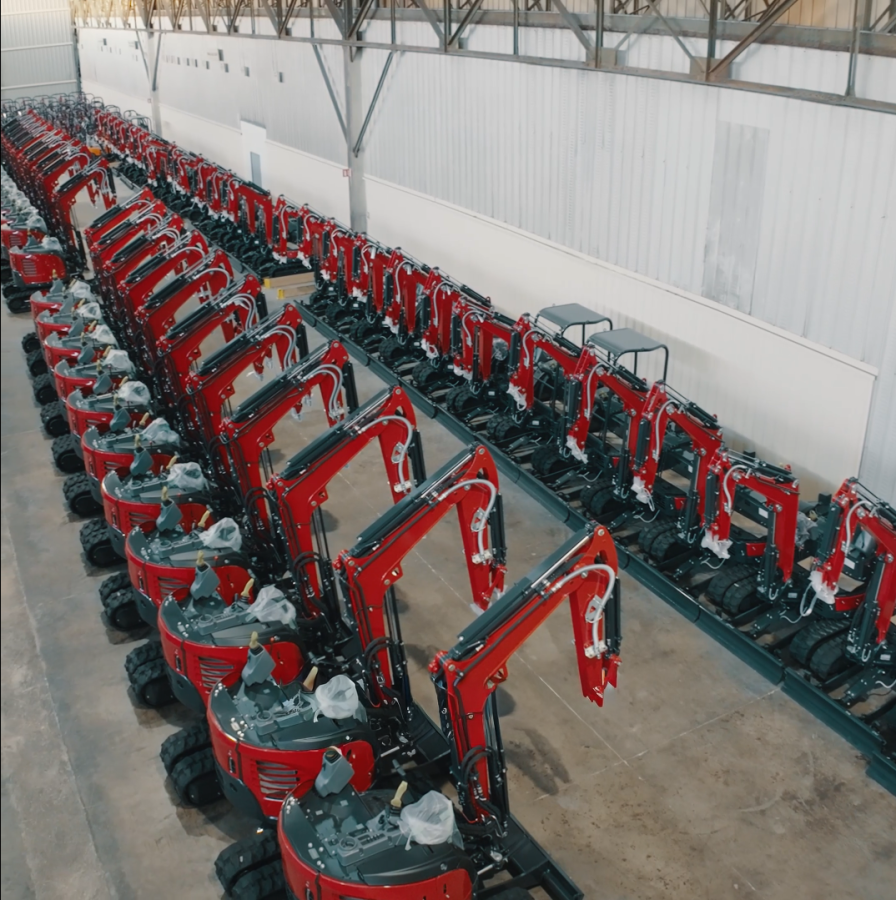 Produzione in serie di macchine compatte Yanmar Compact Equipment in Europa.