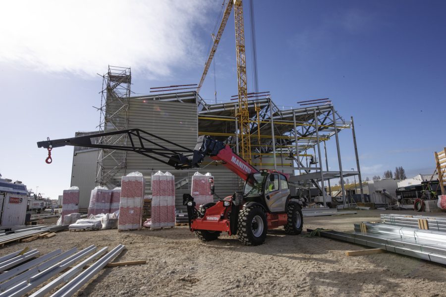 La gamma MT High Lift, composta dai due modelli MT 1440 ed MT 1840, si dimostra un valido aiuto in cantiere