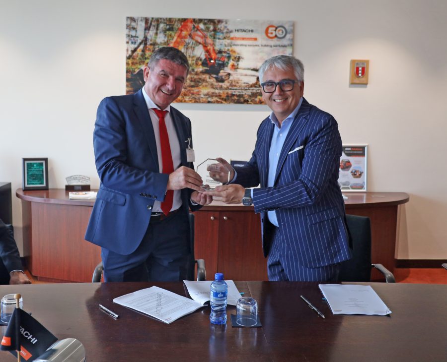 SMG Macchine fornirà ai clienti l'intera gamma di macchine edili Hitachi, nonché l'offerta Hitachi Premium Rental